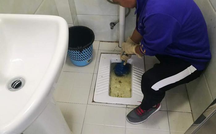 达坂城疏通蹲坑
